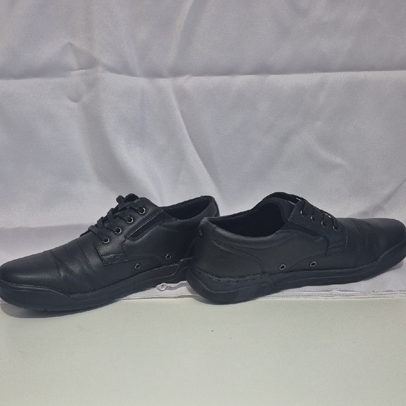 Nunn Bush Black Leather Oxfords - Picture 3 of 4